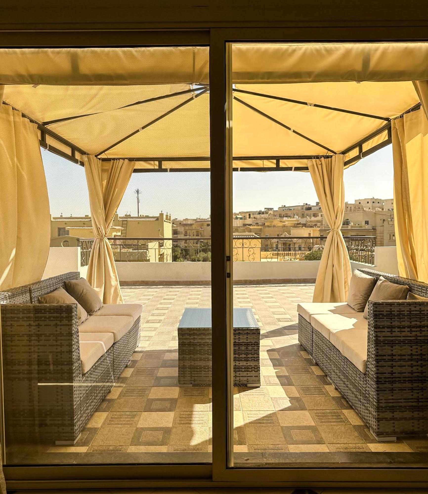 2Bd Apartment In A Rooftop With A Private Terrace 开罗 外观 照片